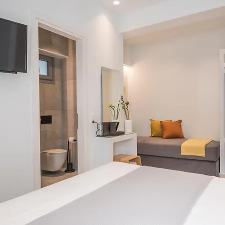 Riviere Paros ホテル ナウサ