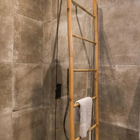 Riviere Paros ナウサ