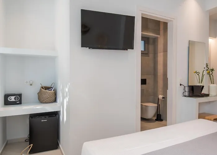 Rivière Paros Hotel