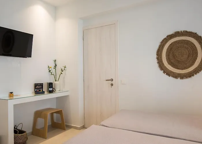 Rivière Paros Hotel