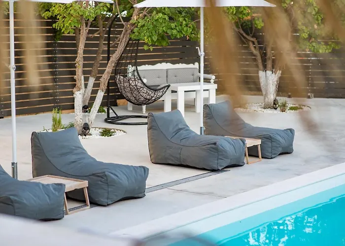 Riviere Paros * Νάουσα